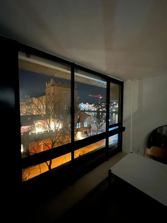 Komfortables Apartment Im Herzen Von Basel Mit Sicht Auf Den Rhein