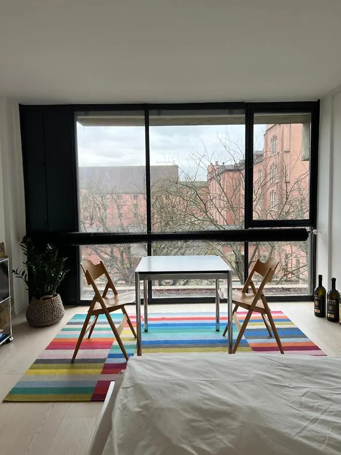 Komfortables Apartment Im Herzen Von Basel Mit Sicht Auf Den Rhein 0*,  Svizzera